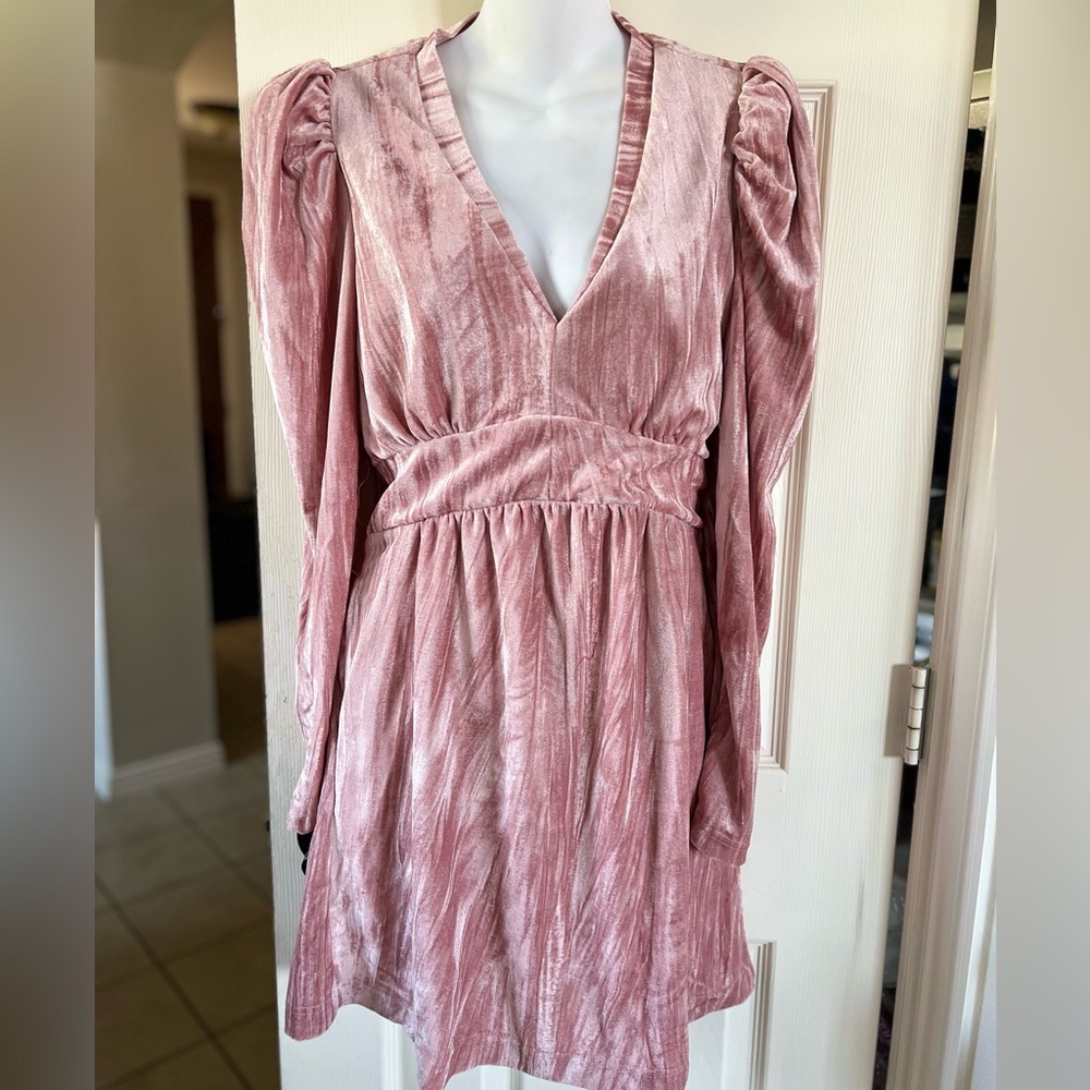 Rachel Parcell V-Neck Mini Dress NWT